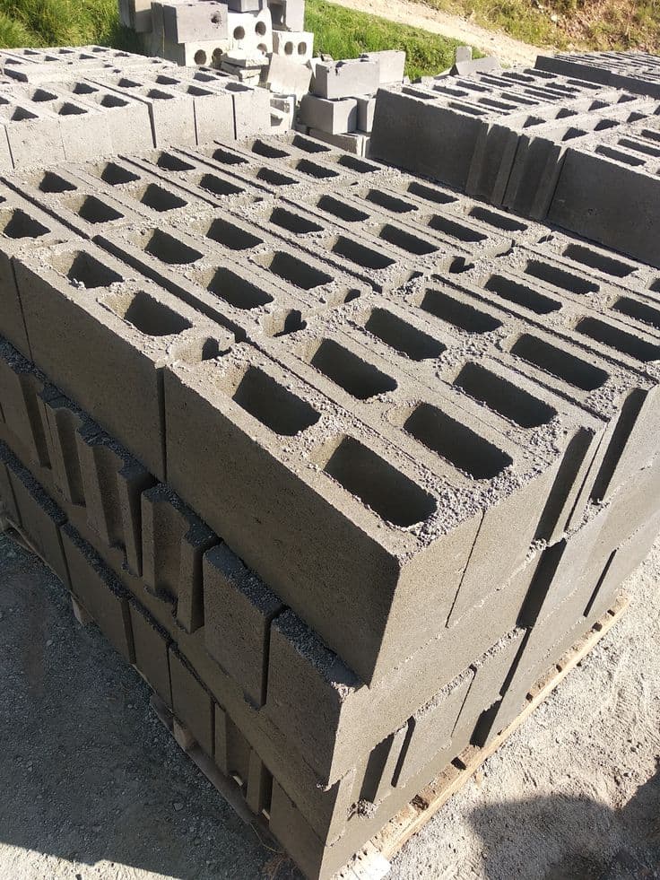 Blocs de ciment — production